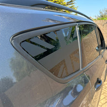 Load image into Gallery viewer, Mk2 &amp; 2.5 Kuga Union Jack Rear Window Flag Decal Set (Pair)
