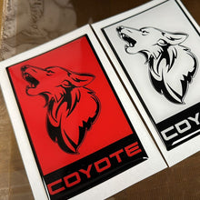 Load image into Gallery viewer, Mustang Coyote Grille Gel Badge
