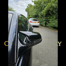 Load image into Gallery viewer, CF Style Gloss Black Replacement Mirror Covers for BMW F10 5 Series LCI F06 F12 F13 6 Series F01 7 Series
