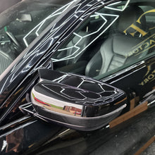 Load image into Gallery viewer, MP Style Gloss Black Replacement Mirror Covers for BMW G30 G31 5 Series 17-23
