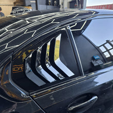 Load image into Gallery viewer, Gloss Black Window Louver Vents for BMW 3 Series G20 19-25
