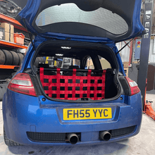 Load image into Gallery viewer, Renault Megane Mk2 RS 225 Strut bar and Cargo net
