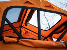 Load image into Gallery viewer, TentBox Lite XL - Car Roof Tent
