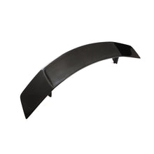 Load image into Gallery viewer, V Style Pre-Preg Carbon Fibre Boot Spoiler for Audi R8 V10 Gen 2 15-19
