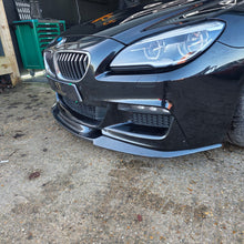 Load image into Gallery viewer, V Style Carbon Fibre Front Splitter for BMW F06 F12 F13 6 Series 11-18

