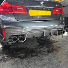Load image into Gallery viewer, V Style Carbon Fibre Rear Diffuser for BMW G30 G31 5 Series M Sport F90 M5 17-23
