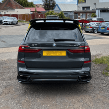 Load image into Gallery viewer, BMW G07 X7 FULL GLOSS BLACK KIT
