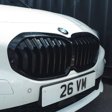 Load image into Gallery viewer, BMW F40 1 SERIES GLOSS BLACK SINGLE SLAT GRILLE - BLAK BY CT CARBON
