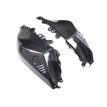 Load image into Gallery viewer, Pre-preg Carbon Fibre Tank Covers for Yamaha R7 2022-Present
