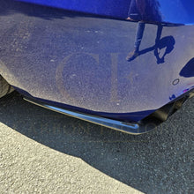 Load image into Gallery viewer, V Style Carbon Fibre Rear Diffuser for BMW F06 F12 F13 M6 11-18
