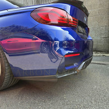 Load image into Gallery viewer, V Style Carbon Fibre Rear Diffuser for BMW F80 M3 F82 F83 M4 14-20
