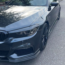 Load image into Gallery viewer, Carbon Fibre Fog Light Trims for BMW G30 G31 5 Series Pre-LCI M Sport 17-20
