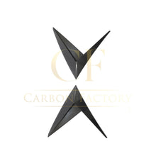 Load image into Gallery viewer, Pre-Preg Carbon Fibre Front Fender Side Vent Covers for Lamborghini Urus 18-21
