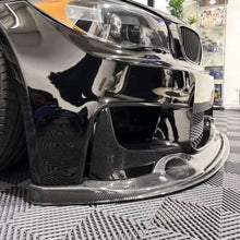 Load image into Gallery viewer, 3D Style Carbon Fibre Front Splitter for BMW E82 Coupe 1M 07-13
