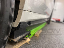 Load image into Gallery viewer, BMW X5 G05 CARBON FIBRE SIDE SKIRTS - CT DESIGN
