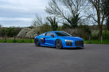 Load image into Gallery viewer, AUDI R8 V10 GEN 2 CARBON FIBRE SPLITTER - V STYLE
