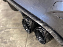Load image into Gallery viewer, BMW M2/M3/M4/M5 F10/F80/F82/F83/F87 CARBON FIBRE EXHAUST TIPS - BLACK x4
