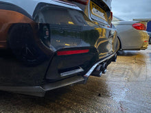 Load image into Gallery viewer, BMW M4 (F82) COUPE FULL CARBON FIBRE KIT - V STYLE
