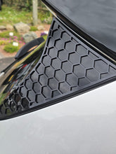 Load image into Gallery viewer, Ford Focus MK4 &amp; MK4.5 (All Models) Rear Window Side Cover (Hex Design) - Hatchback Only
