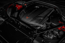 Load image into Gallery viewer, Eventuri Carbon Fibre Engine Cover for BMW Z4 M40i (G29, 2019+, B58) – Pre-Preg 2x2 Weave, OEM Direct Replacement, Gloss or Matte Finish
