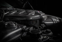 Load image into Gallery viewer, Eventuri Gloss Carbon Fibre Intake Plenum for BMW M3 E90/E92/E93 (E9X) | S65 V8 | CSL-Style Induction Sound | Direct OEM Replacement | Pre-Preg Carbon | Fits OEM Airbox
