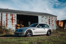 Load image into Gallery viewer, Evolve Roadstar Forged Monoblock 18" Alloy Wheels Set of 4 - Lightweight 6061-T6, CNC Machined - 8.5x18 ET30 Front, 10.5x18 ET15 Rear - OEM Centre Cap Compatible - One Piece Road &amp; Track Performance
