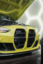 Load image into Gallery viewer, OSPREY BMW G8X S58 V4 Carbon Fibre Front Mount Intakes
