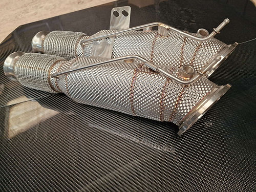 BMW G-Series M340i M440i 540i B58 Decat Downpipe – 4.5in High-Flow Stainless Catless with Integrated Heat Shield | Fits G20 G21 G22 G23 G30 | Off-Road Use Only