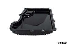 Load image into Gallery viewer, Fall-Line Motorsports Aluminium DCT Hydraulics Cover for BMW – Billet 6061-T6 CNC, Hard-Anodised, Cooling Fins, Viton O-Ring – Fits M2 M3 M4 M5 M6, 135i 335i, Z4 E89
