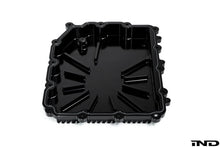 Load image into Gallery viewer, Fall-Line Motorsports BMW DCT Track Package – CNC 6061-T6 Aluminium Baffled Oil Pan + Finned Hydraulics Cover, Increased Capacity &amp; Cooling, AN Ports – Fits E82/E88 135i, E9X 335i/335is/M3, F8X M2/M3/M4, F10 M5, F06/F12/F13 M6, Z4 E89

