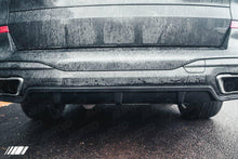 Load image into Gallery viewer, BMW X7 G07 Rear Diffuser &amp; Winglets Kit 2018+ M Sport - Gloss Black Competition Style, OEM-Style ABS (Paint Code 668)
