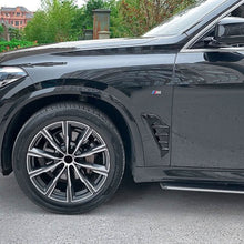 Load image into Gallery viewer, Gloss Black Front Fender Trims for BMW G05 X5 19-22
