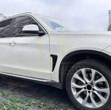 Load image into Gallery viewer, V2 Gloss Black Side Vent Fender Trims for BMW F15 X5 14-18
