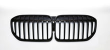Load image into Gallery viewer, Gloss Black Front Grille for BMW G11 G12 7 Series Pre LCI 15-19
