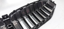 Load image into Gallery viewer, Gloss Black Front Grille for BMW G20 G28 3 Series LCI 22-Present
