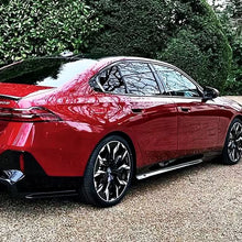 Load image into Gallery viewer, MP Style Gloss Black Side Skirts for BMW G60 5 Series 24-Present
