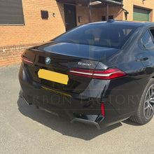 Load image into Gallery viewer, OEM Style Gloss Black Boot Spoiler for BMW G60 5 Series G90 M5 24-Present
