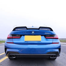 Load image into Gallery viewer, OT Style Gloss Black Boot Spoiler for BMW G30 5 Series inc F90 M5 17-24
