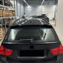 Load image into Gallery viewer, V Style Gloss Black Roof Spoiler for BMW E91 Estate 3 Series 05-13
