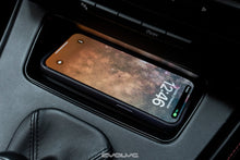Load image into Gallery viewer, INDUKTIV 15W Fast Qi Wireless Charging Tray for BMW 3 Series E90 E91 E92 E93 (E9X, incl. M3) - OEM-Style Plug &amp; Play Centre Console Wireless Phone Charger
