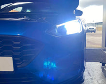 Load image into Gallery viewer, Enhanced Edition H7 HID Kit for MK4 Ford Focus (Non-LED) – 35W | Includes CEUK HID Clip (477 | PX26d)
