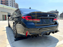 Load image into Gallery viewer, CS Style Pre-Preg Carbon Fibre Rear Diffuser for BMW F90 M5 17-24
