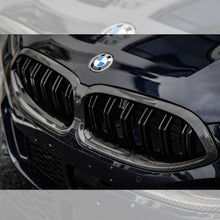 Load image into Gallery viewer, Double Slat Pre-preg Carbon Fibre Front Grille for BMW G14 G15 G16 8 Series LCI 23-24
