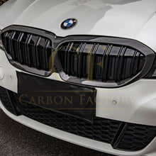 Load image into Gallery viewer, Pre-Preg Carbon Fibre Front Grille for BMW G20 G28 3 Series 19-22
