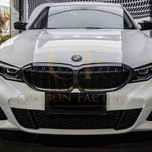 Load image into Gallery viewer, Pre-Preg Carbon Fibre Front Grille for BMW G20 G28 3 Series 19-22

