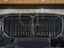 Load image into Gallery viewer, Pre-Preg Carbon Fibre Front Grille for BMW G07 X7 LCI 23-25
