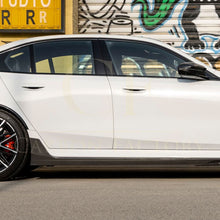 Load image into Gallery viewer, SQ-B Style Pre-Preg Carbon Fibre Side Skirts for BMW G90 G99 M5 2025-Present
