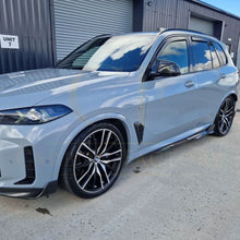 Load image into Gallery viewer, SQ Style Pre-Preg Carbon Fibre Side Skirts for BMW G05 X5 F95 LCI 23-25
