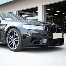 Load image into Gallery viewer, CF Style Pre-Preg Carbon Fibre Front Splitter for BMW F90 M5 LCI 21-24
