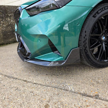 Load image into Gallery viewer, SQ-B Style Pre-Preg Carbon Fibre Front Splitter for BMW G90 G99 M5 2025-Present
